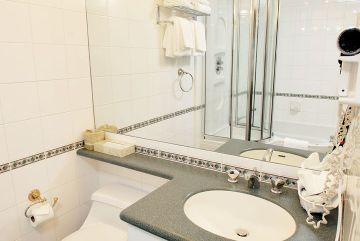 Robson Suites Ванкувър Екстериор снимка