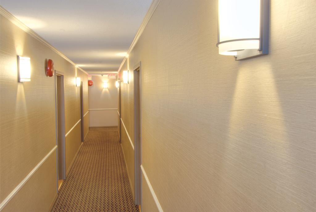 Robson Suites Ванкувър Екстериор снимка
